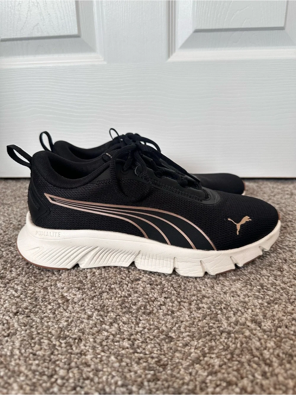 Puma sporty sneakers